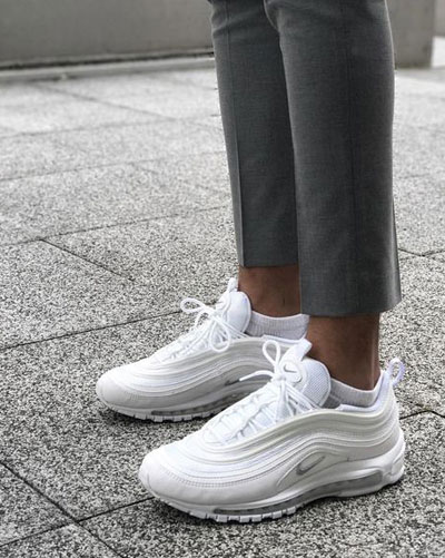 dress with nike air max
