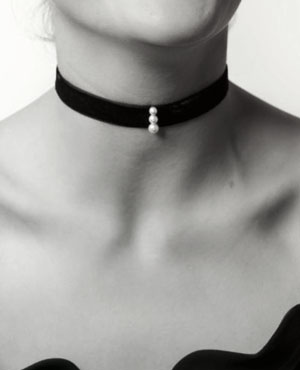 Anissa Kermiche Pearl Velvet-Strap Choker Necklace