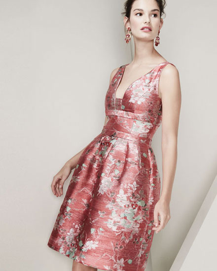 6 Classy Dresses to Wear to an Elegant Wedding