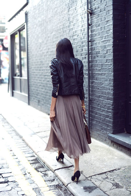 LOVIKA | 25 Chic Business-Casual Work Outfits for Fall #skirts