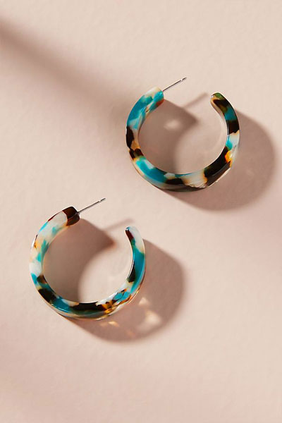 10 Hoop Earrings Your Summer Outfit Needs | Shop at Lovika